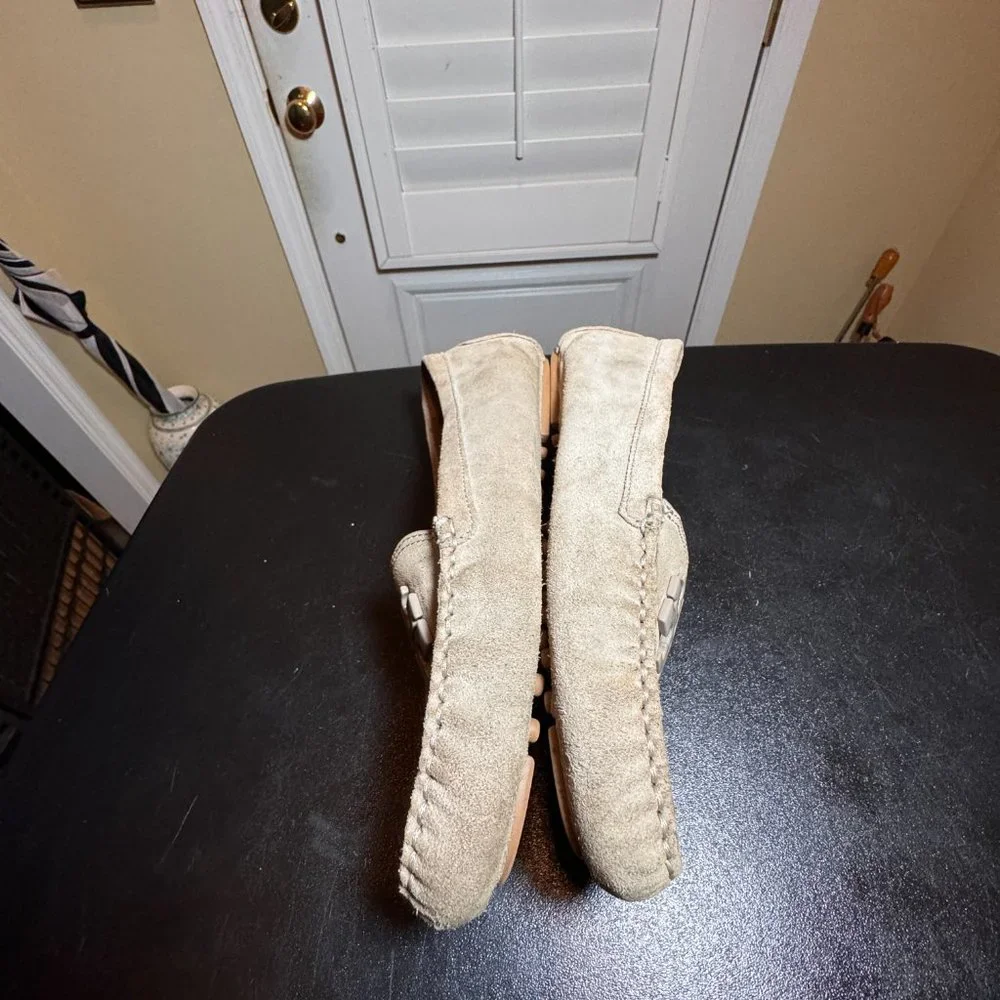 Tory Burch size 9.5 tan suede leather loafers